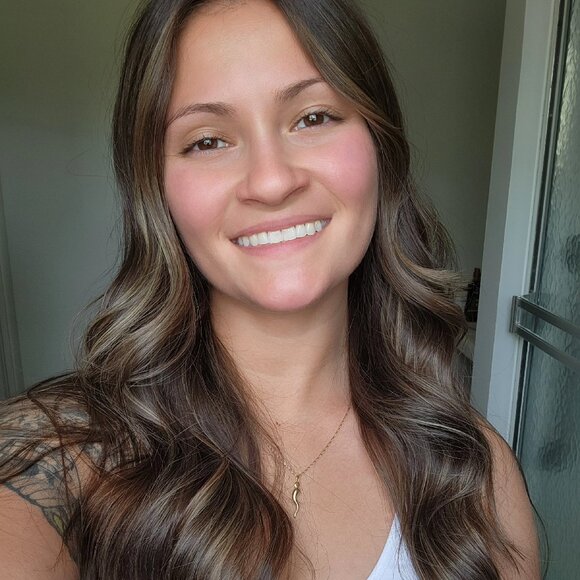 Meet your Posher, Kayleigh - Picture 1 of 1